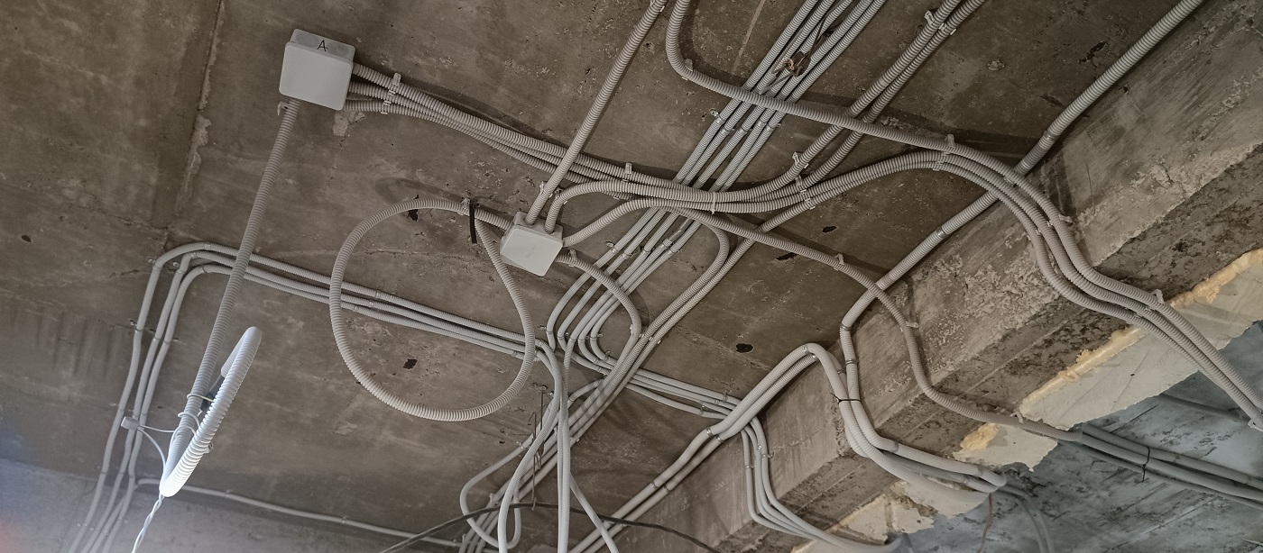 Услуги электриков в Луганской Народной Республике